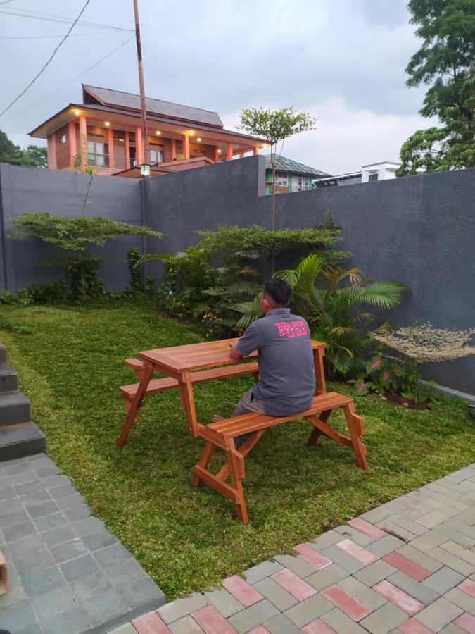 Villa Sky Garden Bogor Exterior photo